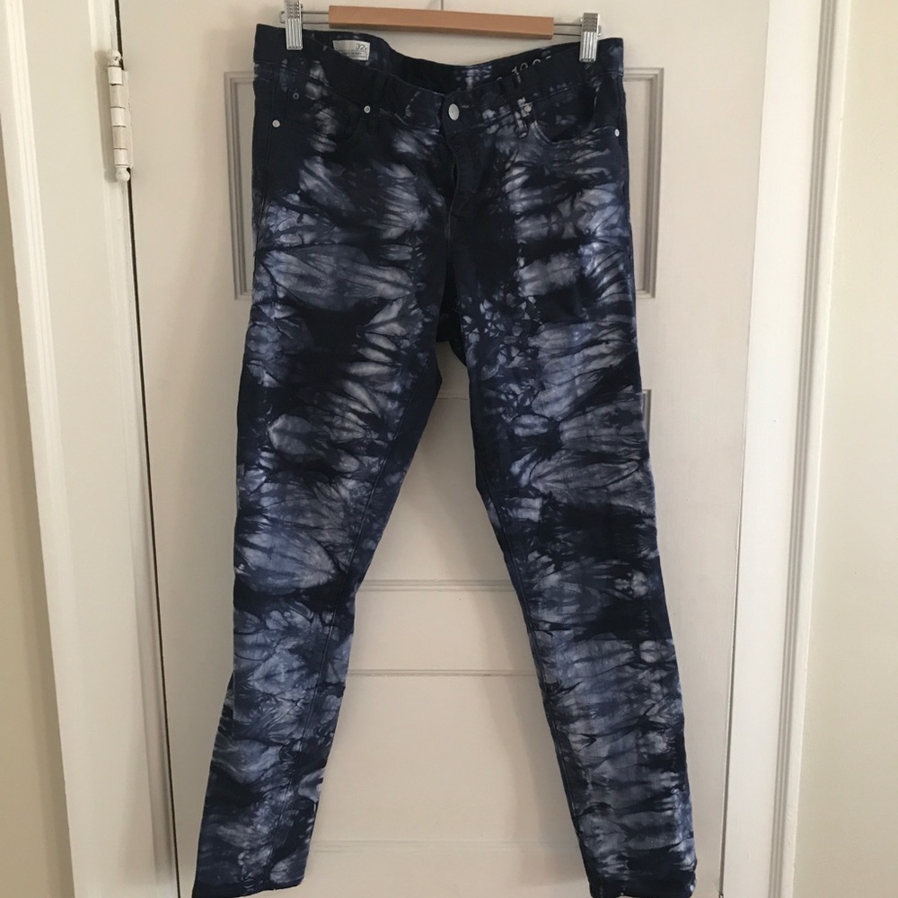 Gap blue and white tie dye skinny jeans.